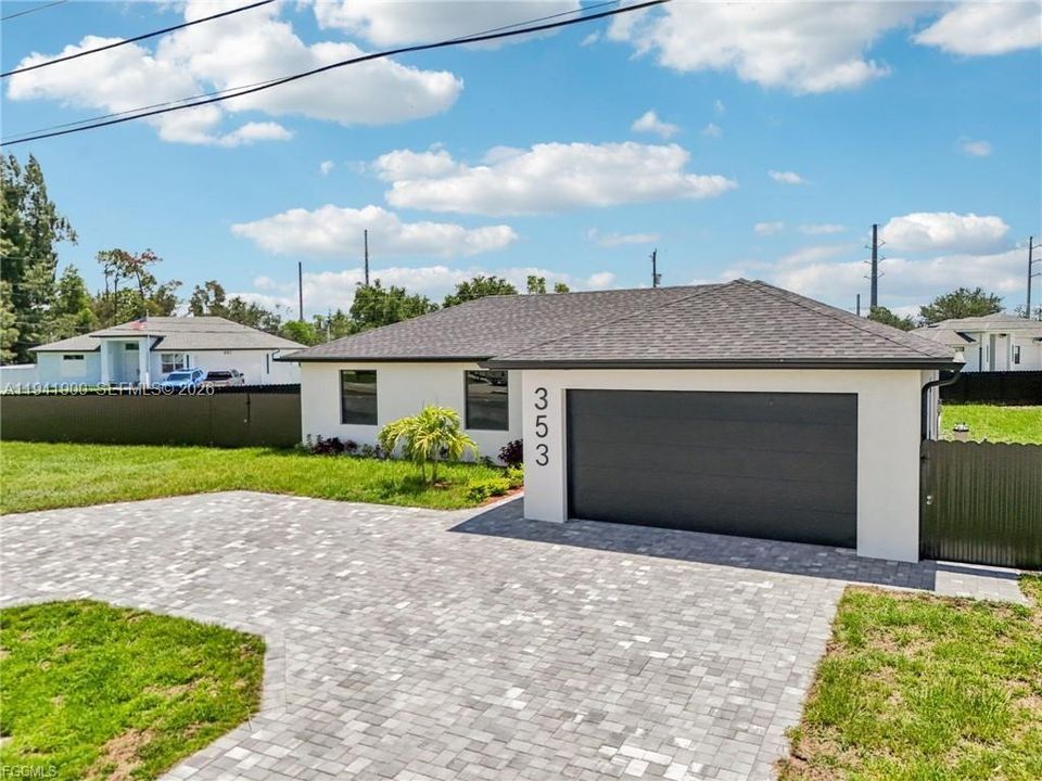 Recently Sold: $389,900 (3 beds, 2 baths, 1342 Square Feet)