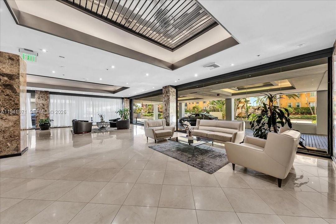 На продажу: $1,185,000 (2 спален, 2 ванн, 1672 Квадратных фут)