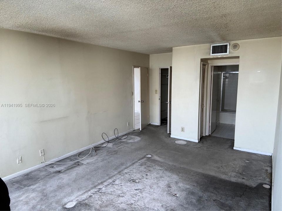 Vendido Recientemente: $185,000 (1 camas, 1 baños, 828 Pies cuadrados)
