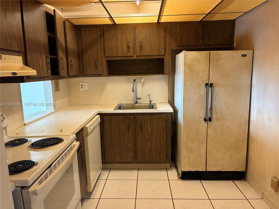 Vendido Recientemente: $185,000 (1 camas, 1 baños, 828 Pies cuadrados)