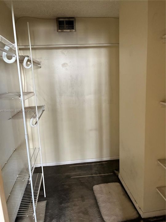 Vendido Recientemente: $185,000 (1 camas, 1 baños, 828 Pies cuadrados)