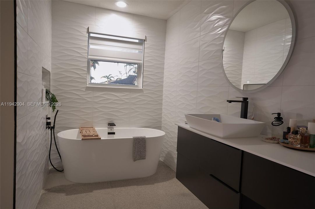 Recientemente alquilado: $3,990 (4 camas, 2 baños, 2171 Pies cuadrados)