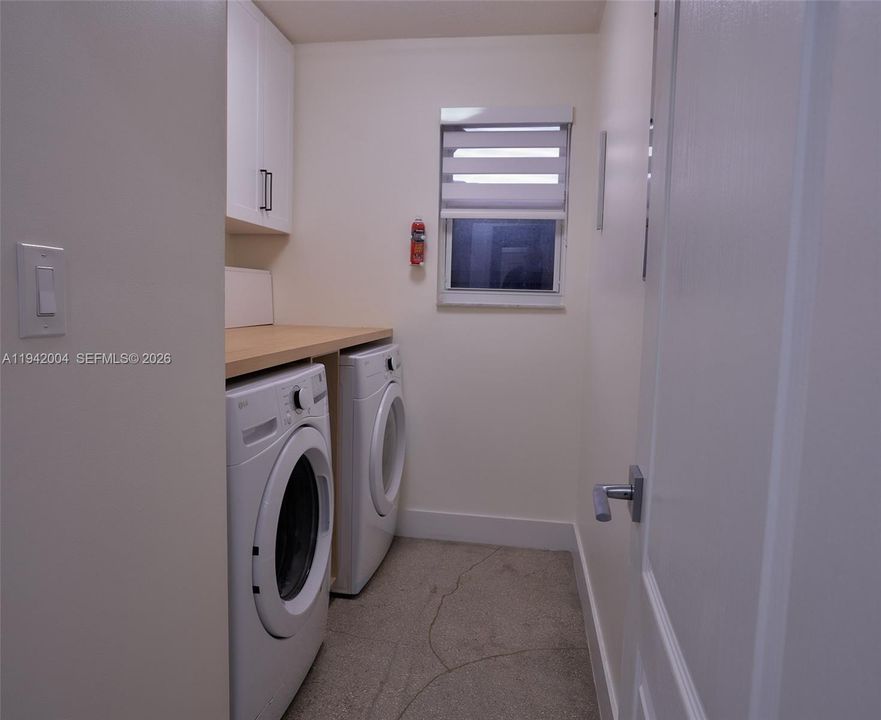 Recientemente alquilado: $3,990 (4 camas, 2 baños, 2171 Pies cuadrados)