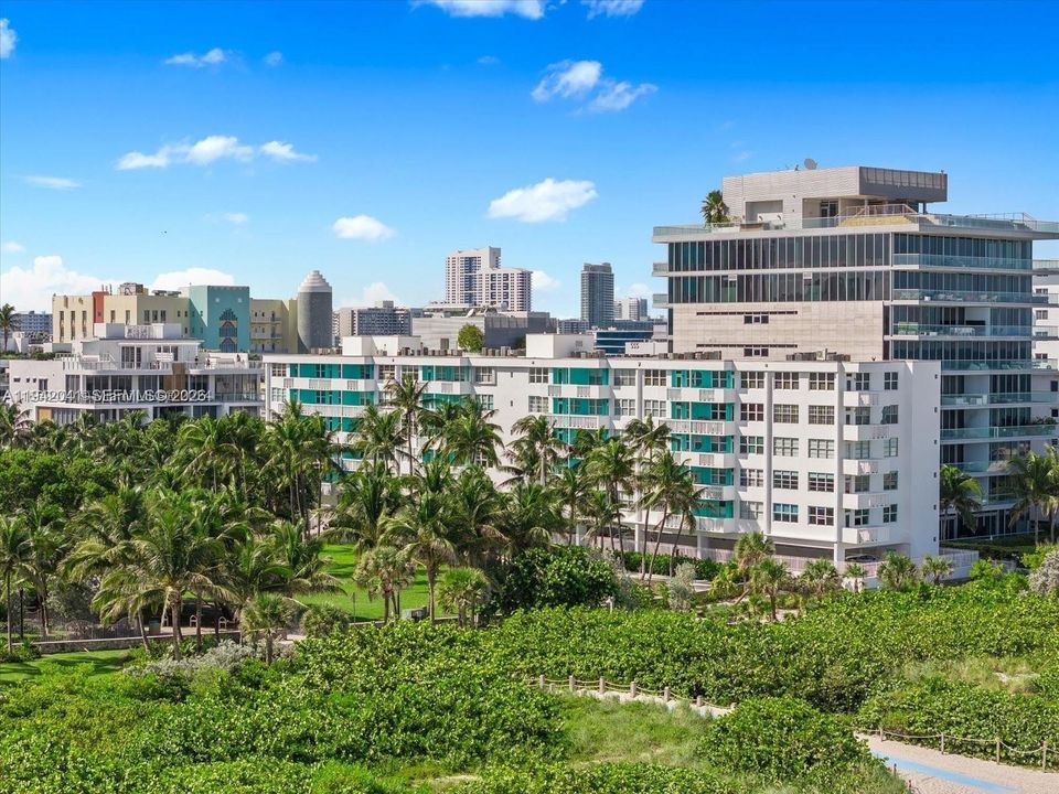 For Sale: $795,000 (1 beds, 1 baths, 640 Square Feet)