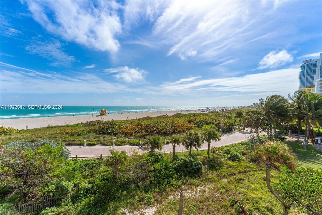 For Sale: $795,000 (1 beds, 1 baths, 640 Square Feet)