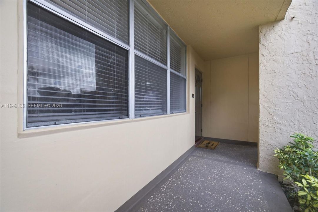 For Sale: $75,000 (1 beds, 1 baths, 590 Square Feet)
