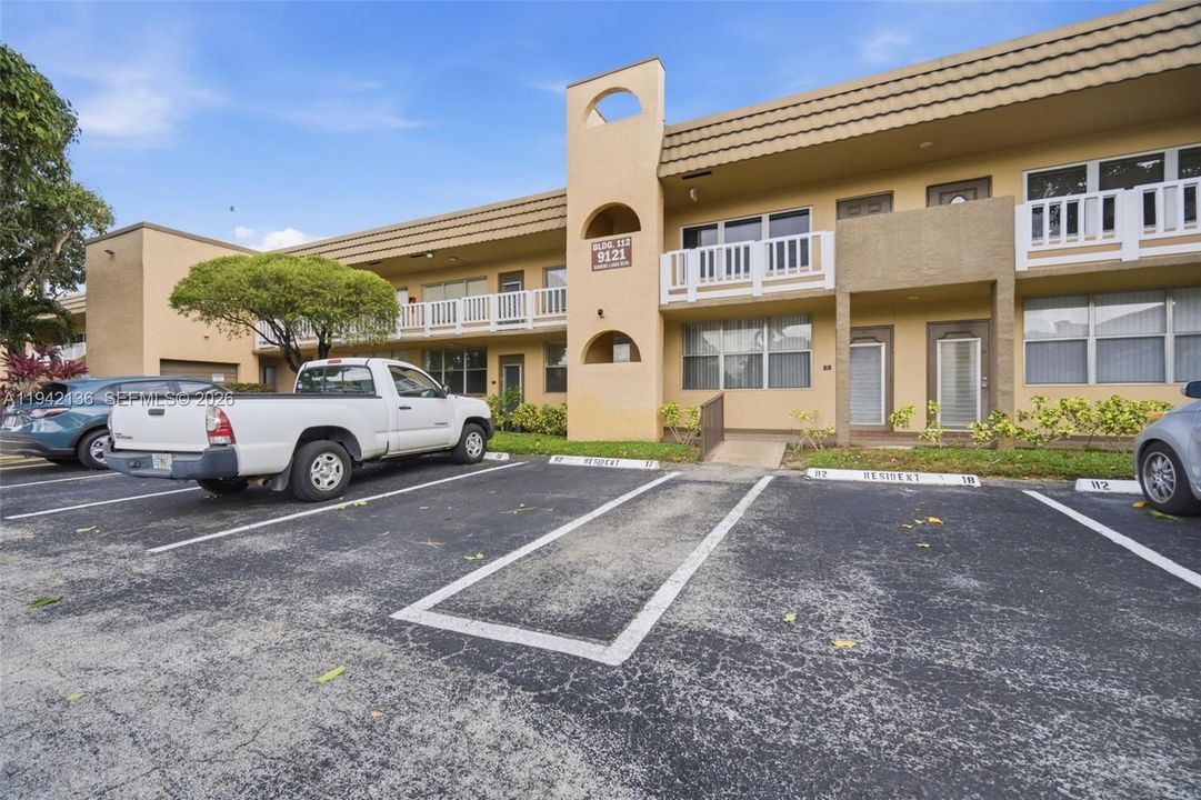 For Sale: $75,000 (1 beds, 1 baths, 590 Square Feet)