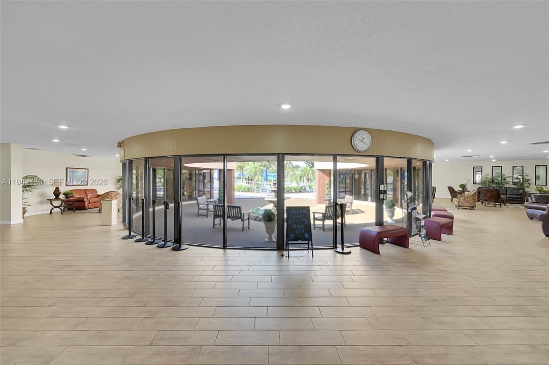 For Sale: $75,000 (1 beds, 1 baths, 590 Square Feet)