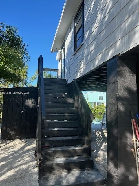 For Sale: $660,000 (3 beds, 3 baths, 1152 Square Feet)