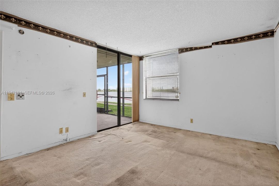 En Venta: $94,900 (2 camas, 2 baños, 920 Pies cuadrados)