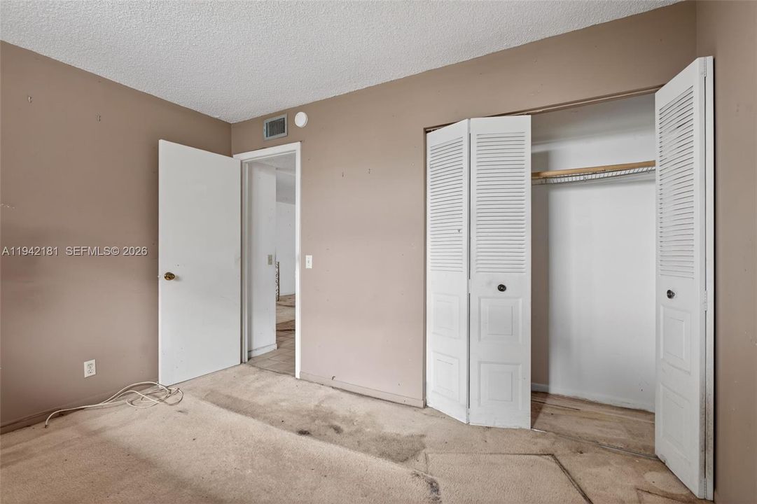 En Venta: $94,900 (2 camas, 2 baños, 920 Pies cuadrados)