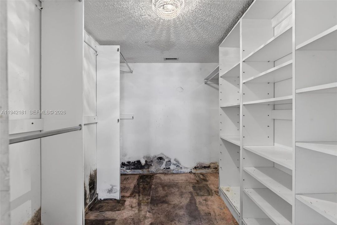 En Venta: $94,900 (2 camas, 2 baños, 920 Pies cuadrados)