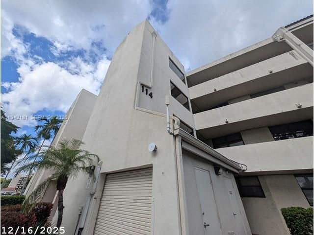 En Venta: $94,900 (2 camas, 2 baños, 920 Pies cuadrados)