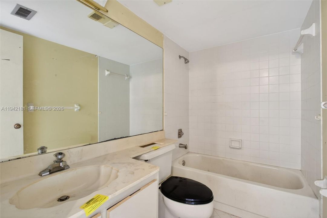 En Venta: $94,900 (2 camas, 2 baños, 920 Pies cuadrados)