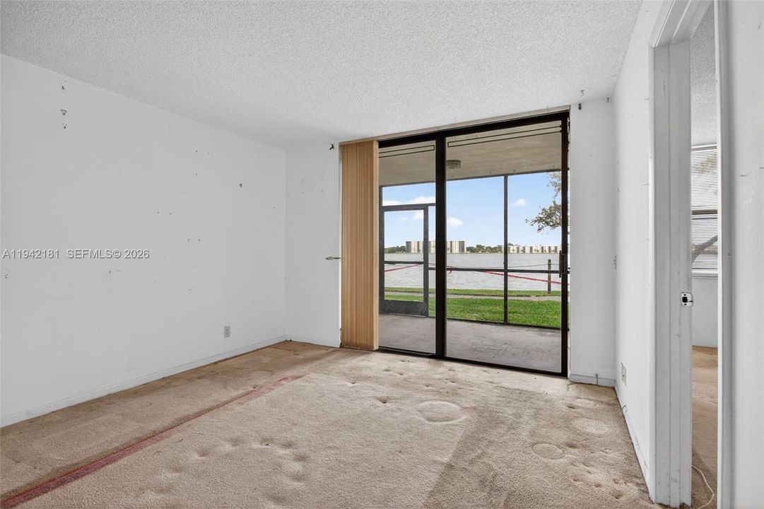 En Venta: $94,900 (2 camas, 2 baños, 920 Pies cuadrados)