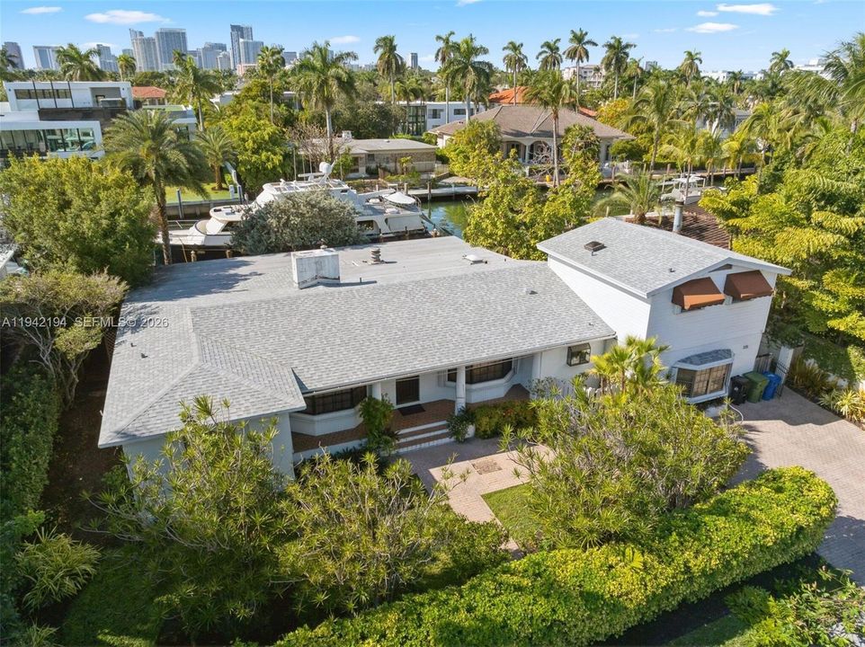 На продажу: $4,195,000 (3 спален, 3 ванн, 2683 Квадратных фут)