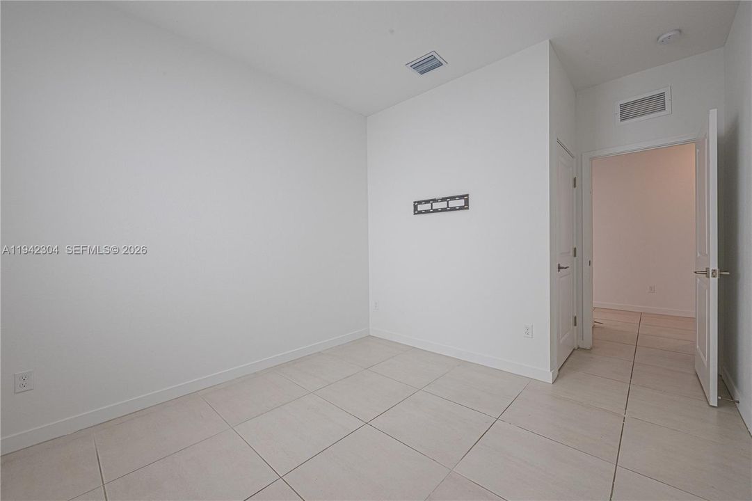 На продажу: $775,500 (4 спален, 2 ванн, 1710 Квадратных фут)