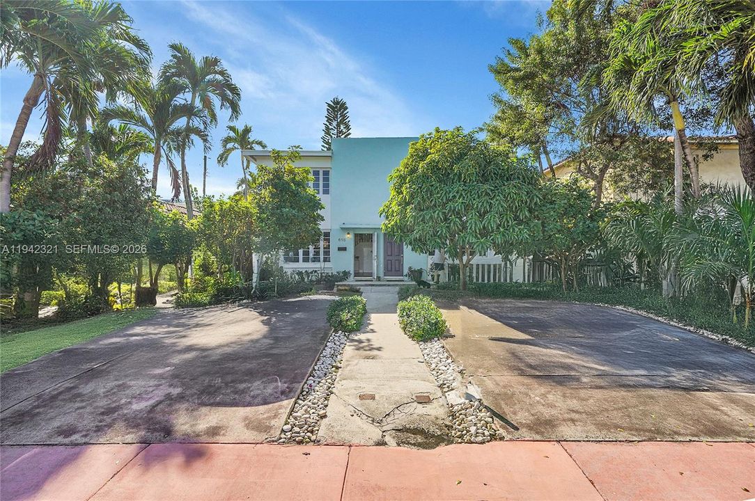 Recientemente alquilado: $3,400 (3 camas, 2 baños, 1299 Pies cuadrados)