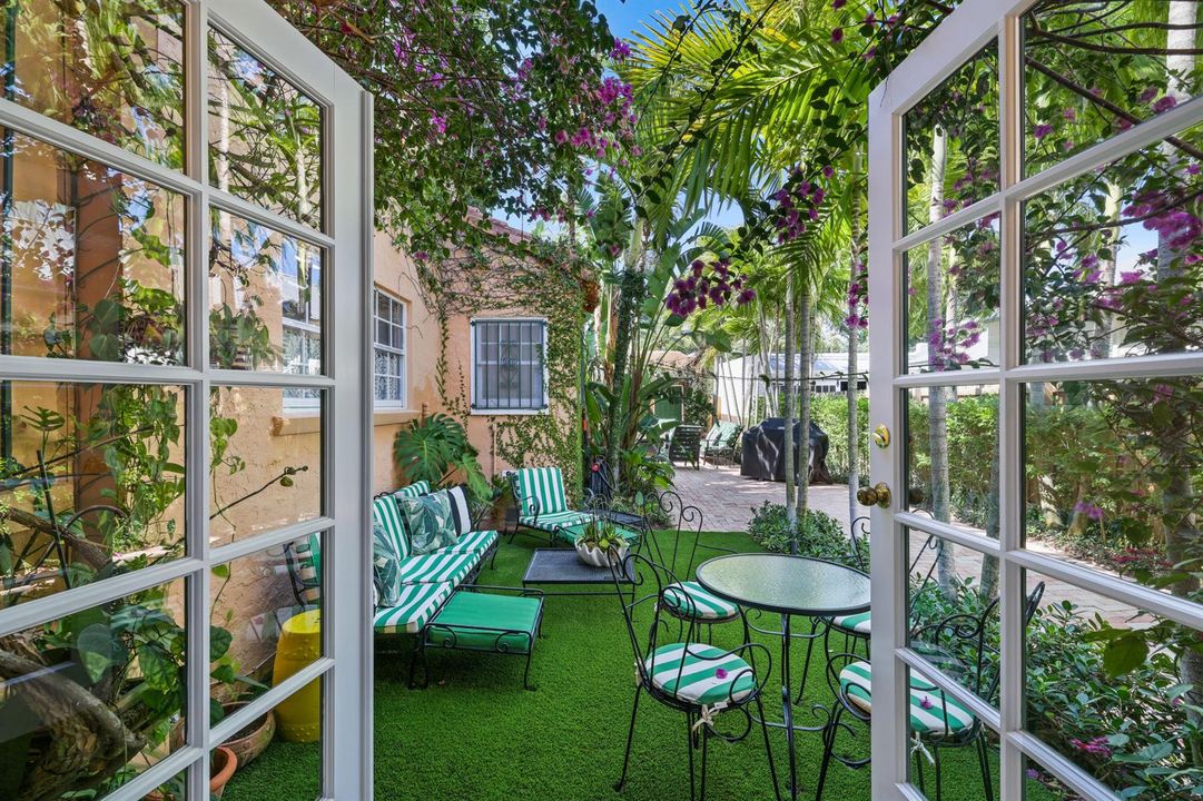 325 Greymon Drive - 34.jpg-FULL