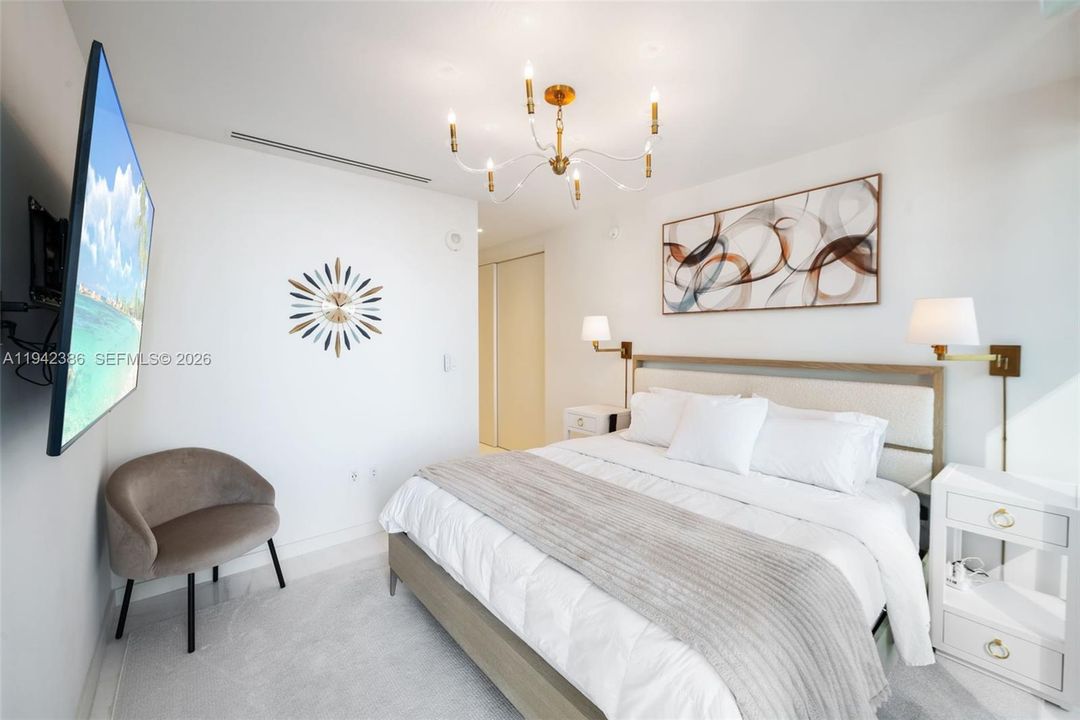 Active With Contract: $2,599,000 (3 beds, 3 baths, 1829 Square Feet)