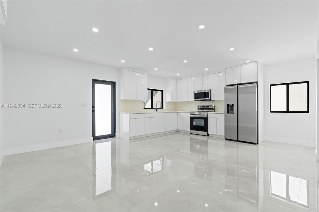 Kitchen / living