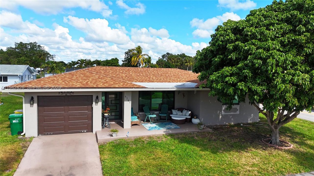 En Venta: $370,000 (2 camas, 2 baños, 1579 Pies cuadrados)