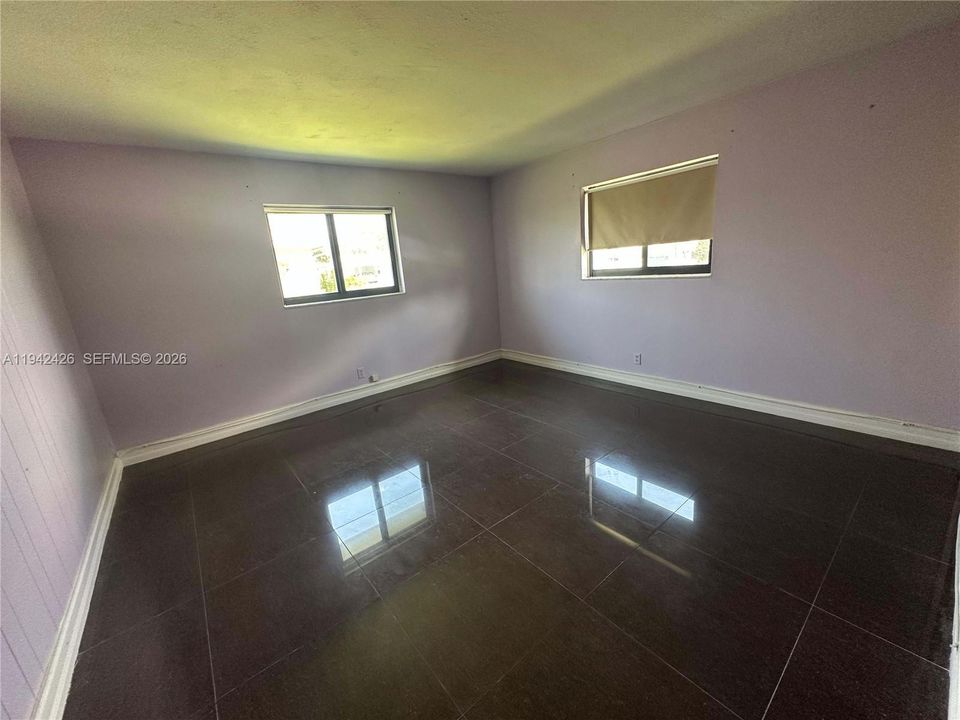 En Venta: $370,000 (2 camas, 2 baños, 1579 Pies cuadrados)