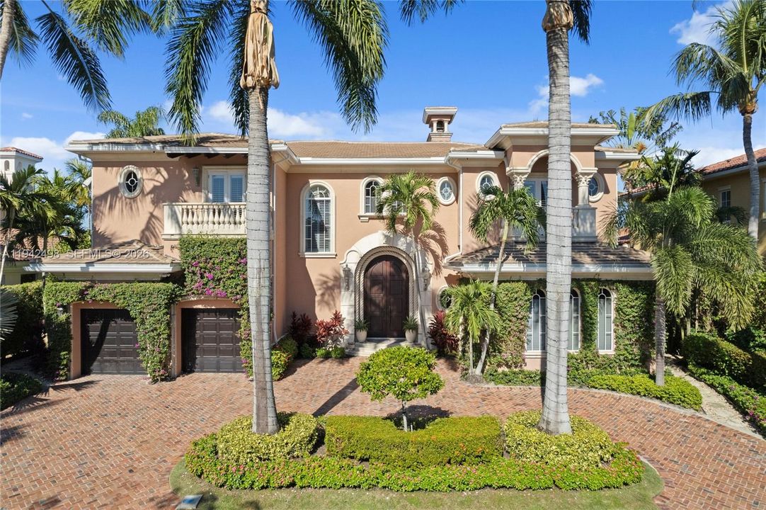 For Sale: $6,870,000 (4 beds, 6 baths, 6777 Square Feet)