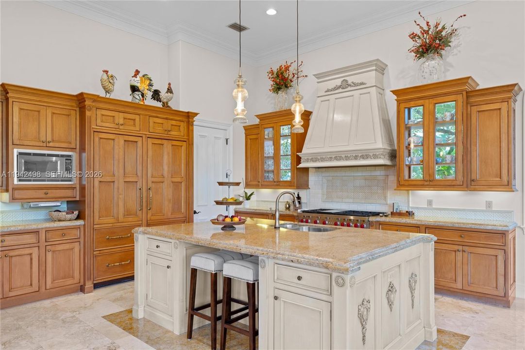 For Sale: $6,870,000 (4 beds, 6 baths, 6777 Square Feet)