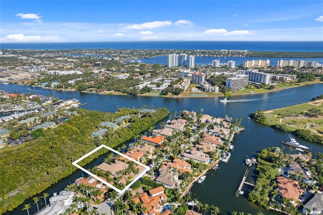 For Sale: $6,870,000 (4 beds, 6 baths, 6777 Square Feet)