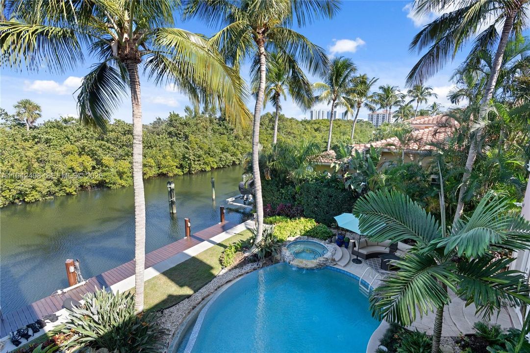 For Sale: $6,870,000 (4 beds, 6 baths, 6777 Square Feet)