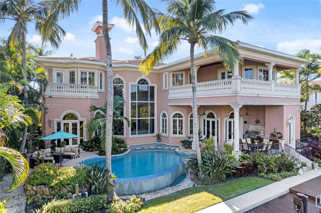 For Sale: $6,870,000 (4 beds, 6 baths, 6777 Square Feet)