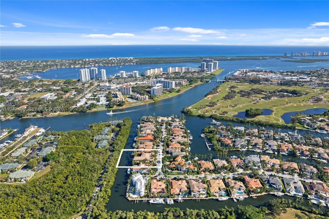 For Sale: $6,870,000 (4 beds, 6 baths, 6777 Square Feet)
