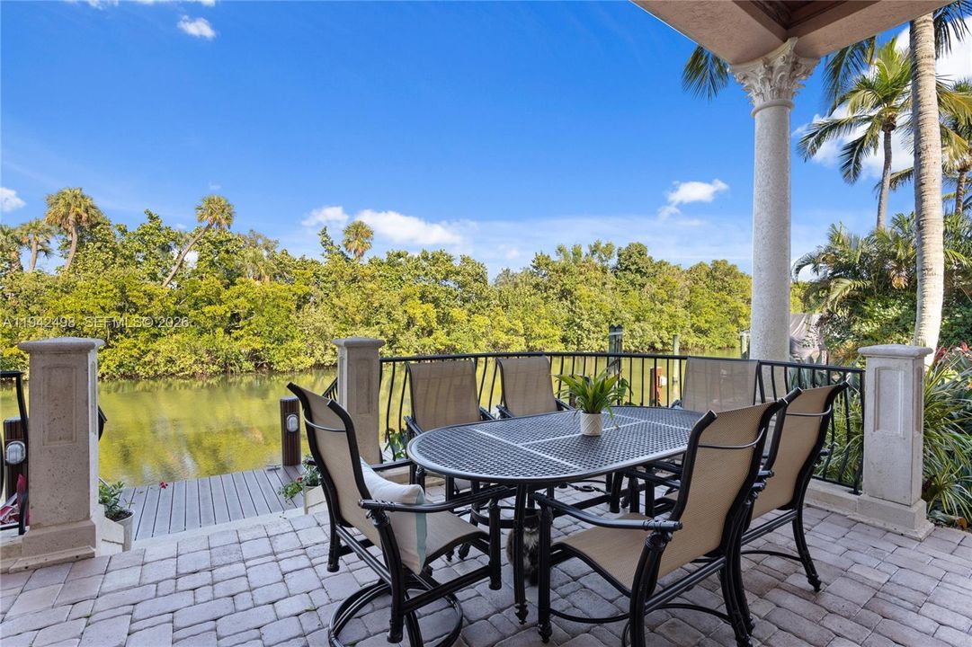 For Sale: $6,870,000 (4 beds, 6 baths, 6777 Square Feet)