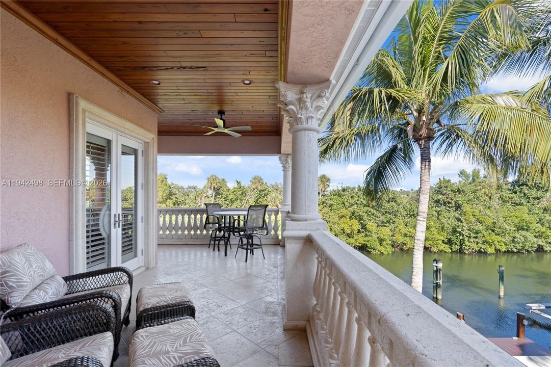 For Sale: $6,870,000 (4 beds, 6 baths, 6777 Square Feet)