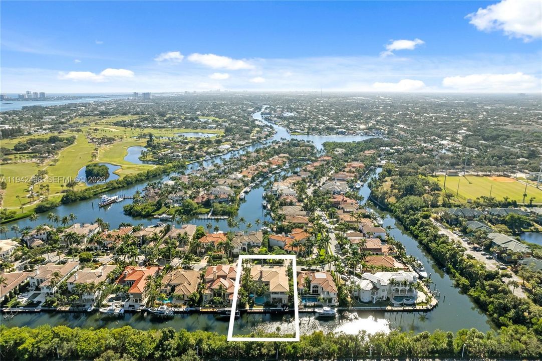 For Sale: $6,870,000 (4 beds, 6 baths, 6777 Square Feet)