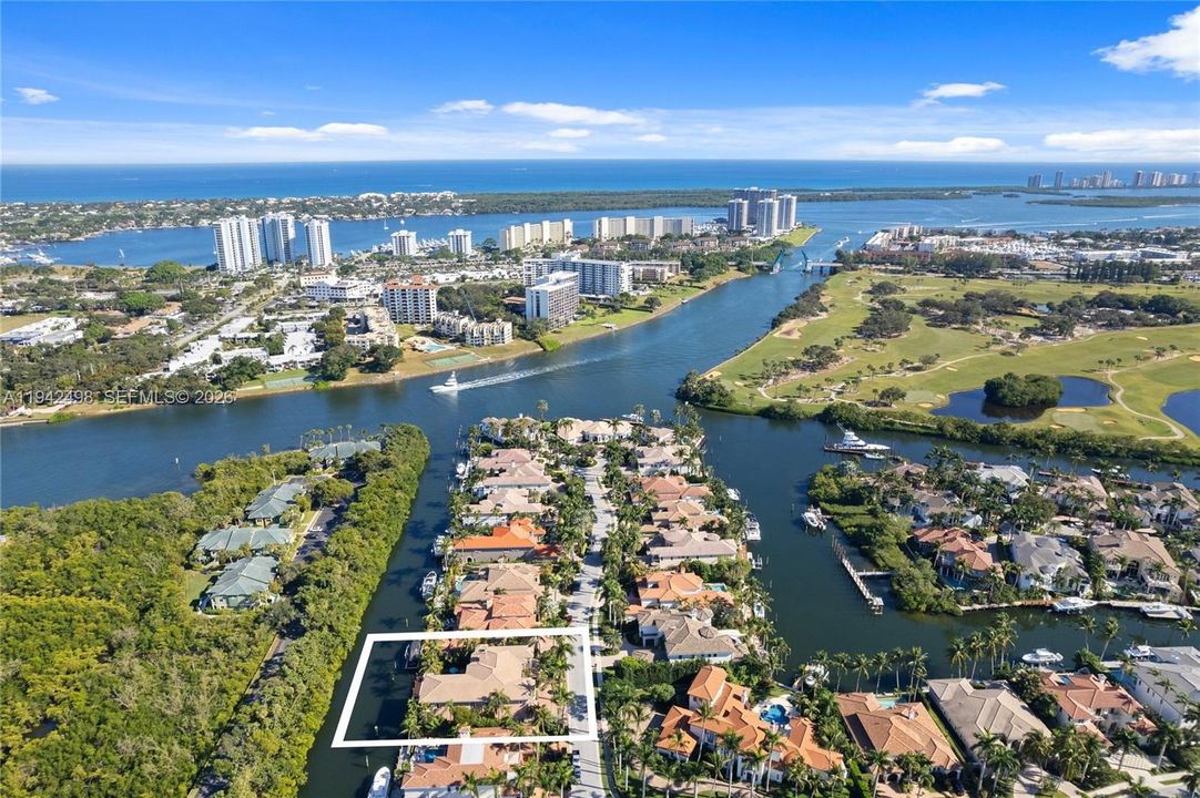 For Sale: $6,870,000 (4 beds, 6 baths, 6777 Square Feet)