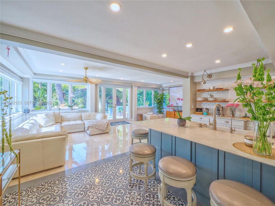 For Sale: $3,290,000 (5 beds, 4 baths, 2629 Square Feet)