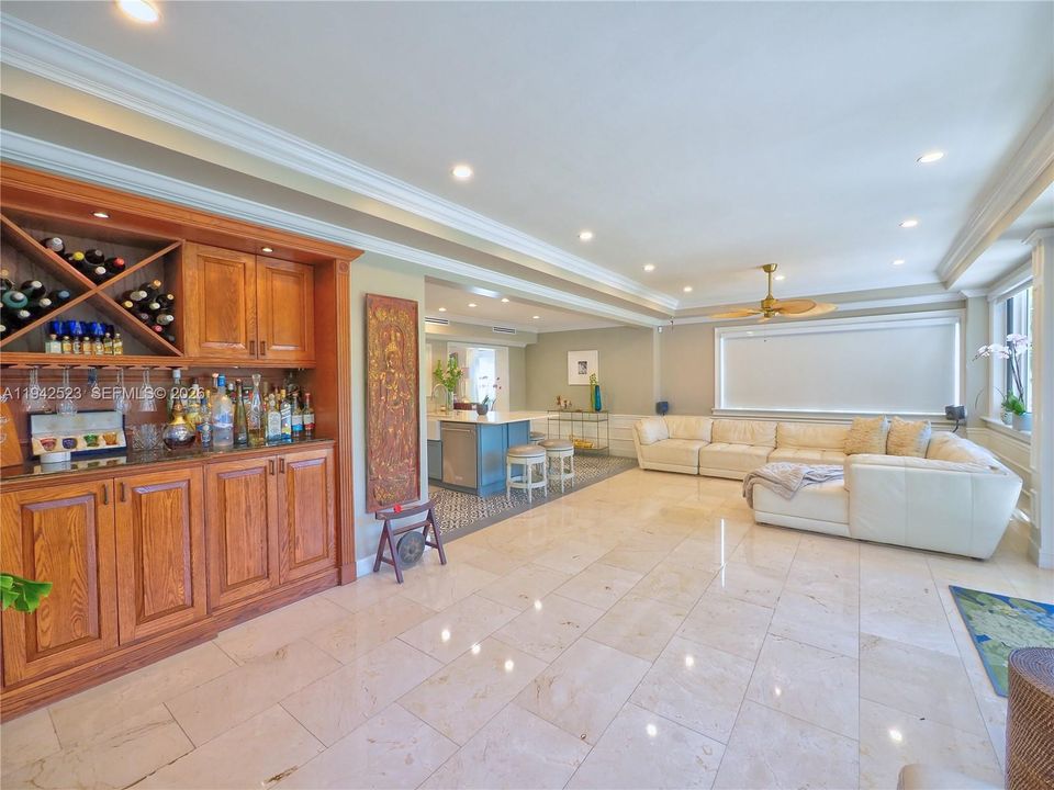 For Sale: $3,290,000 (5 beds, 4 baths, 2629 Square Feet)