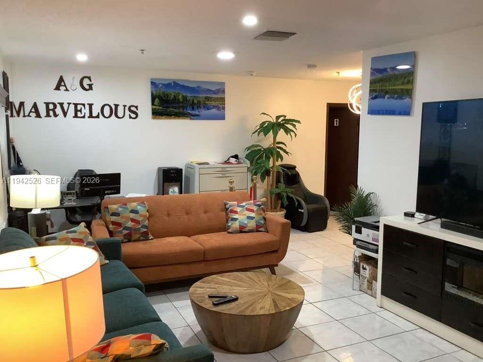 En Venta: $1,150,000 (4 camas, 2 baños, 0 Pies cuadrados)