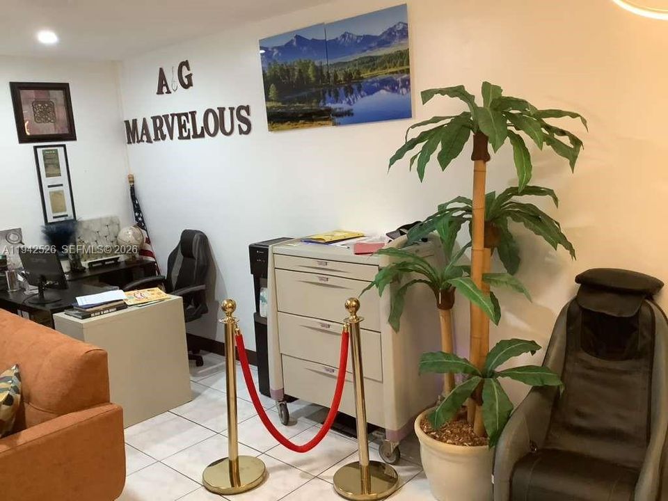 En Venta: $1,150,000 (4 camas, 2 baños, 0 Pies cuadrados)