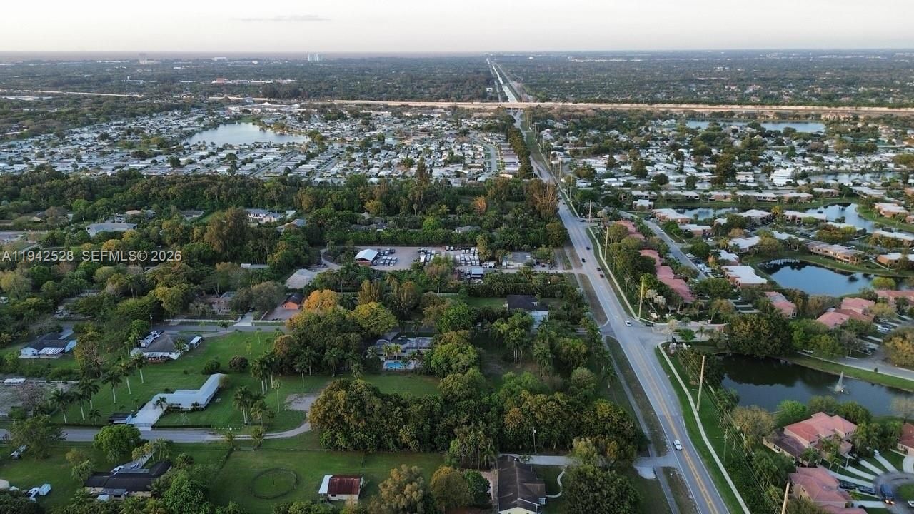 En Venta: $1,300,000 (1.50 acres)