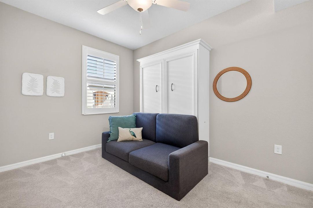 25-Guest Bedroom 2 - 2 of 3