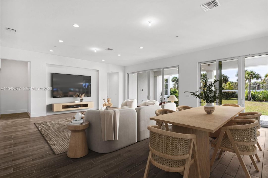 For Sale: $2,299,000 (5 beds, 6 baths, 5342 Square Feet)