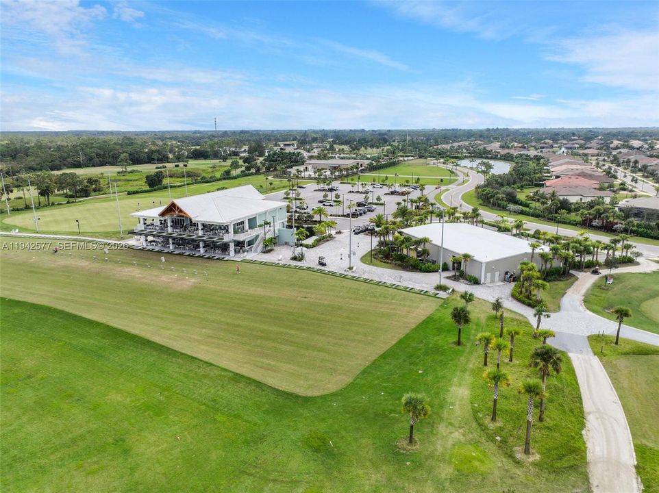 For Sale: $2,299,000 (5 beds, 6 baths, 5342 Square Feet)