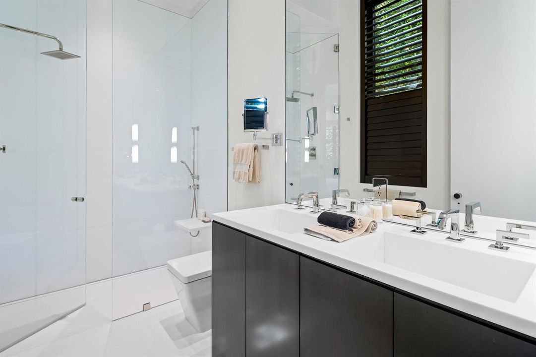 Guest House Bath