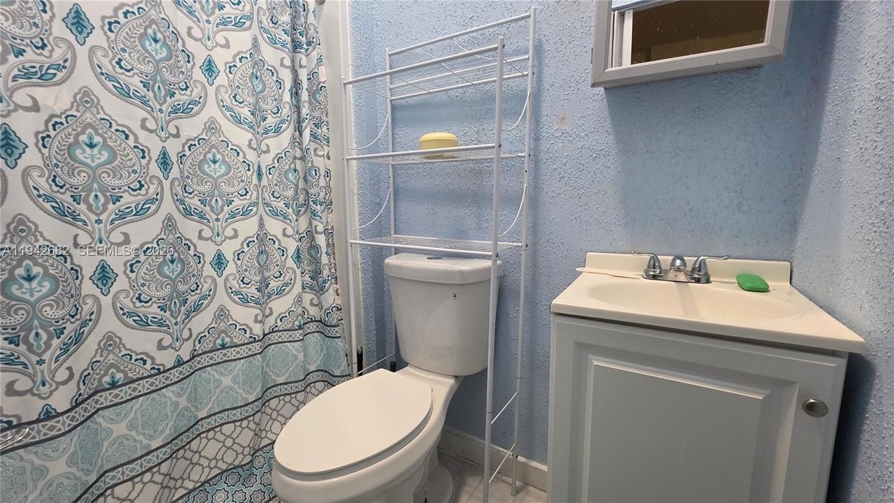 Recientemente alquilado: $800 (1 camas, 1 baños, 1550 Pies cuadrados)