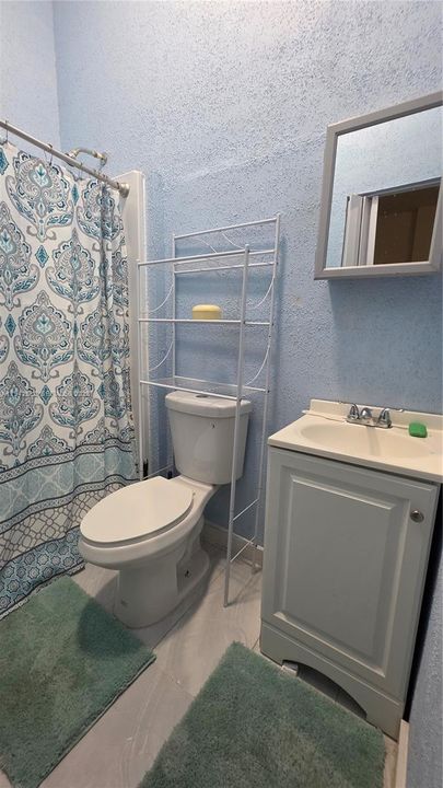 Recientemente alquilado: $800 (1 camas, 1 baños, 1550 Pies cuadrados)
