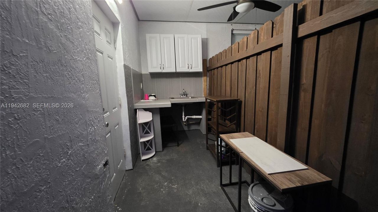 Recientemente alquilado: $800 (1 camas, 1 baños, 1550 Pies cuadrados)