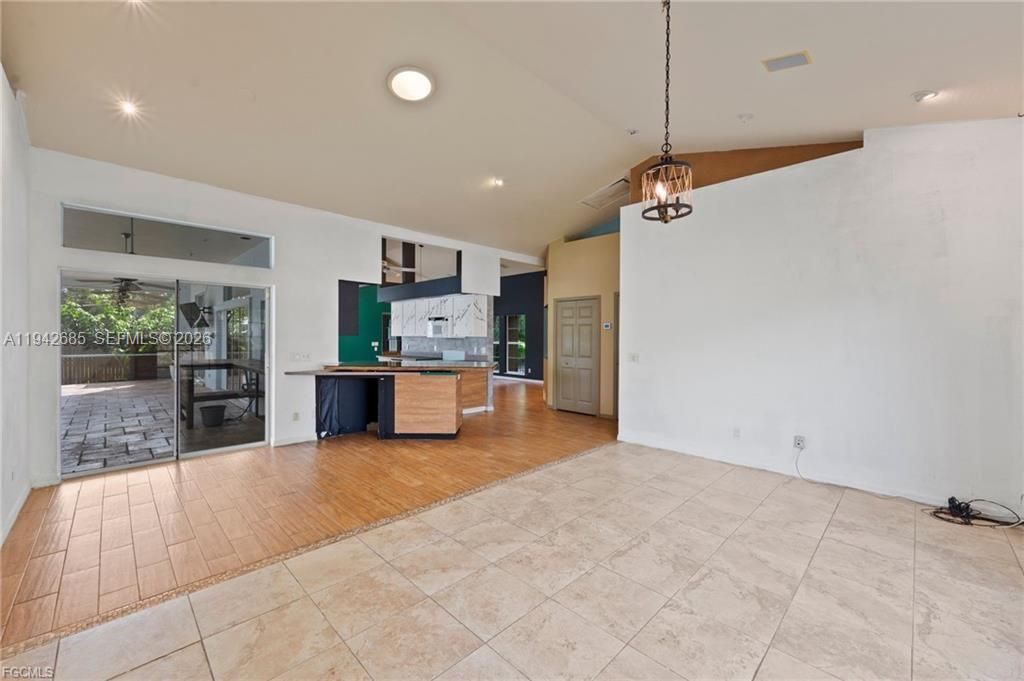 For Sale: $599,000 (3 beds, 2 baths, 2014 Square Feet)
